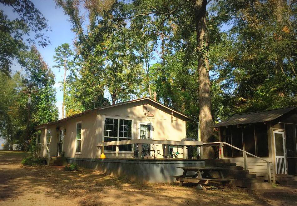 Oak Haven Lakeside Cottages