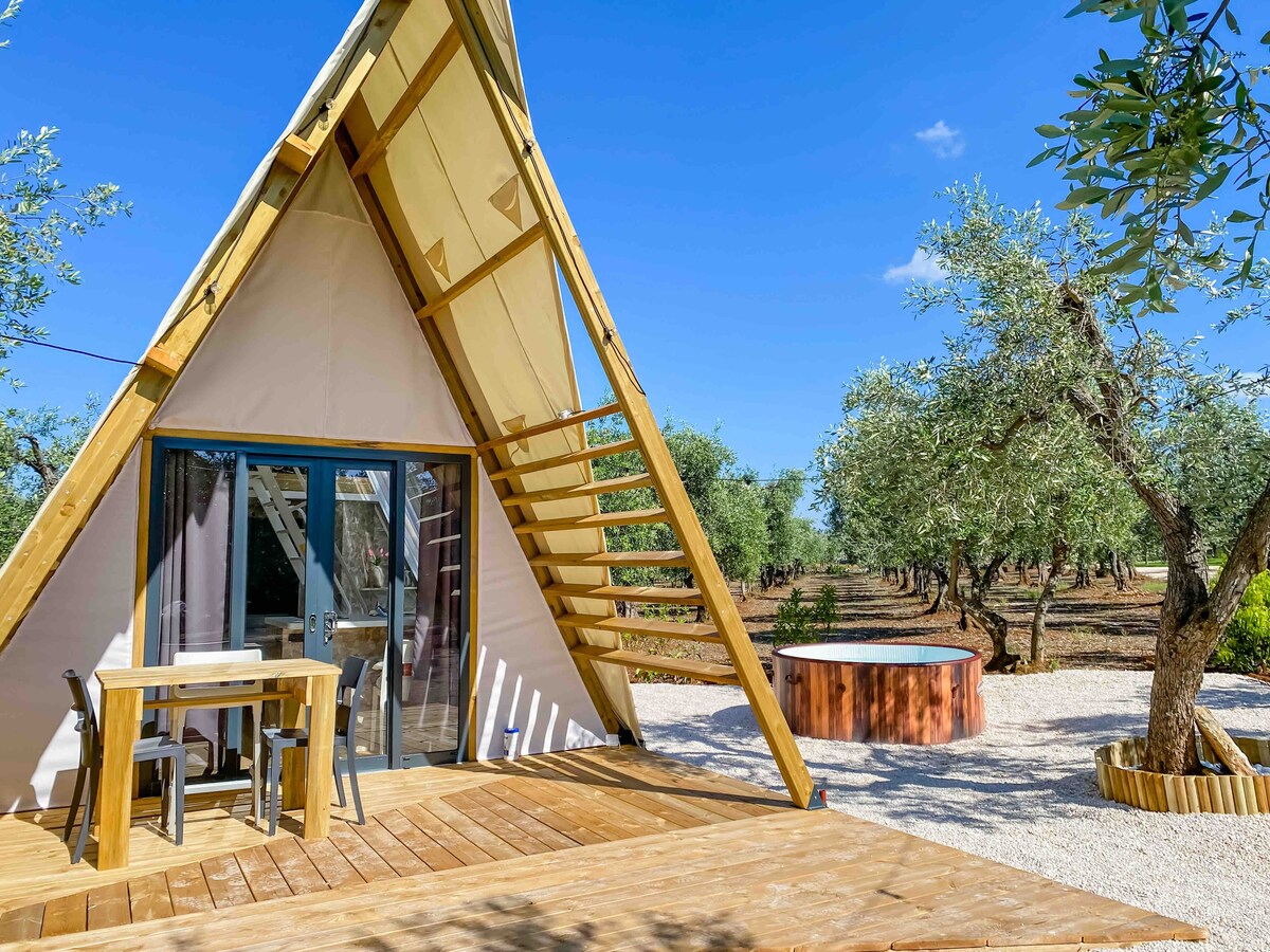 La Mignola A-luxury glamping with Jacuzzi