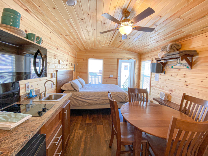 Castle Gate RV Park - Small Cabin