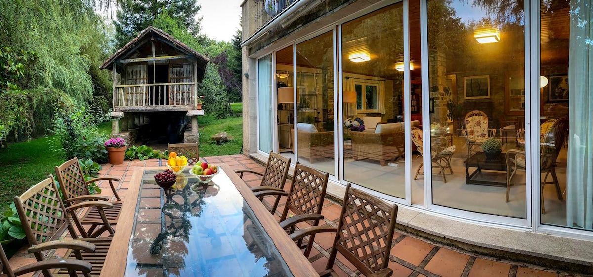 Casa rural en un gran bosque a un paso de Santiago