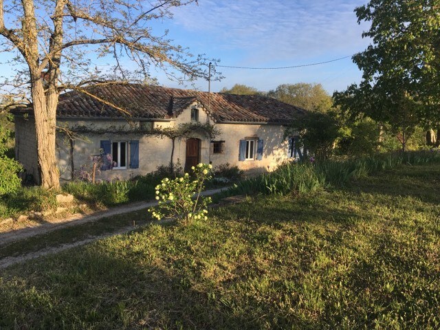 BELLE FERME QUERCYNOISE DANS PARC DE 1.6 HECTARES