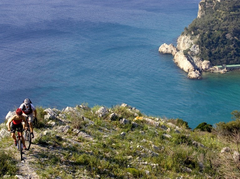 Trilocale  a Finale Ligure a 20 m dal mare