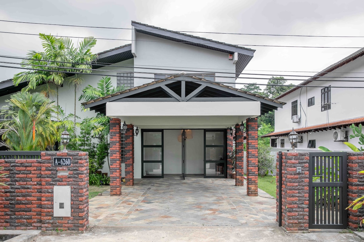 Kontor Mansion - 8 BR, 5mins from Kuantan TC Beach