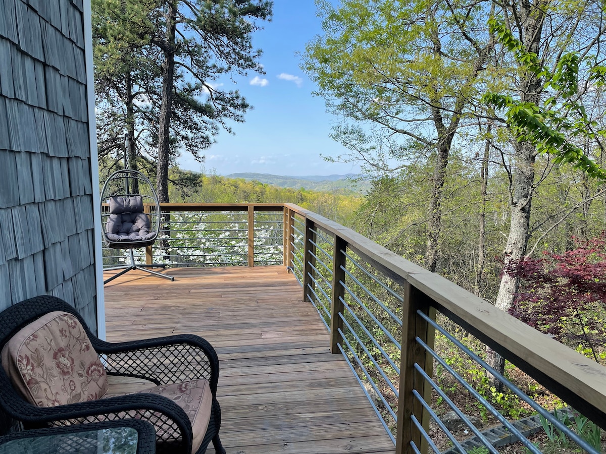 Hilltop Mountain Retreat