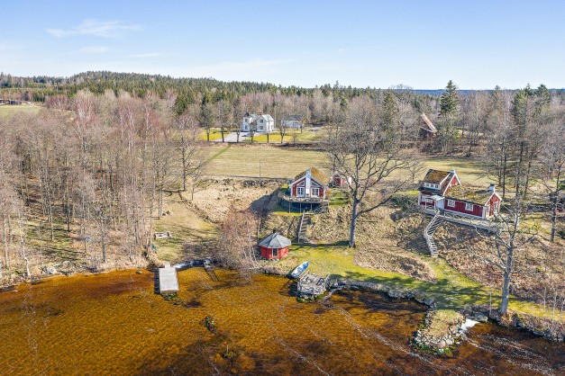 High Chaparall附近的Värnamo GK住宿湖区