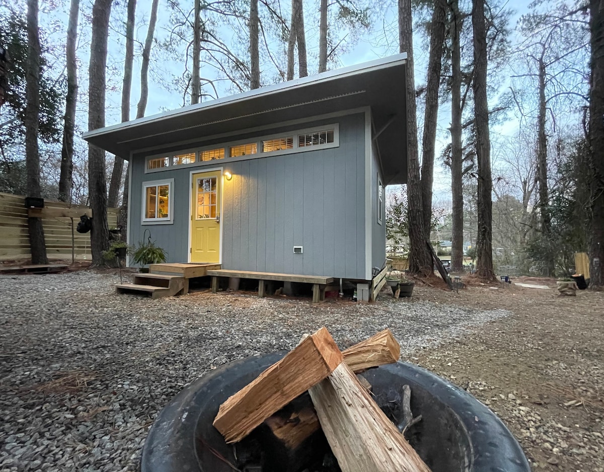 Cloverleaf Cabin | tiny house near Raleigh/Garner