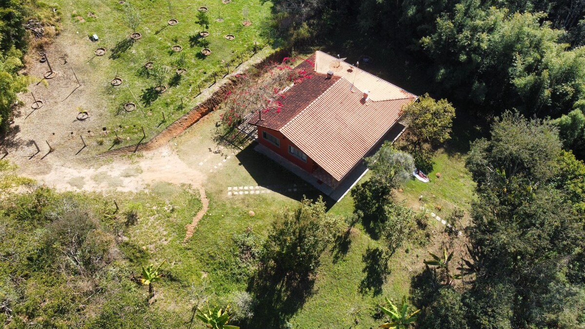 《Refúgio da Mata frent ao rio e piscininha natural