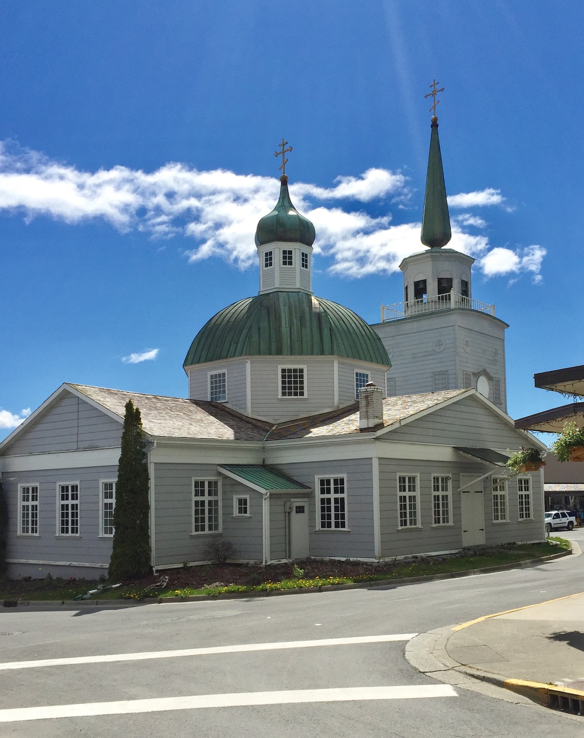 Downtown Apt 12 w/ Russian Church & Mountain Views