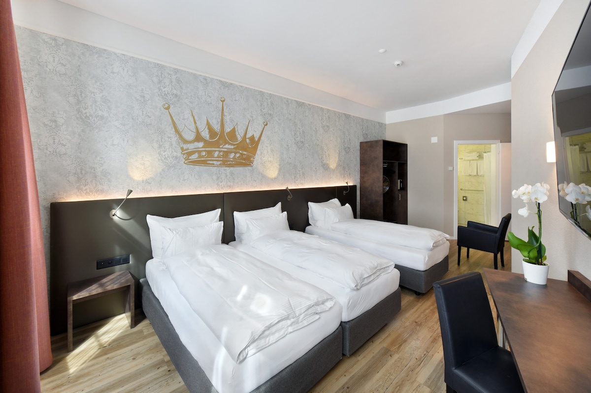 Altstadt Hotel Krone Luzern -三人客房