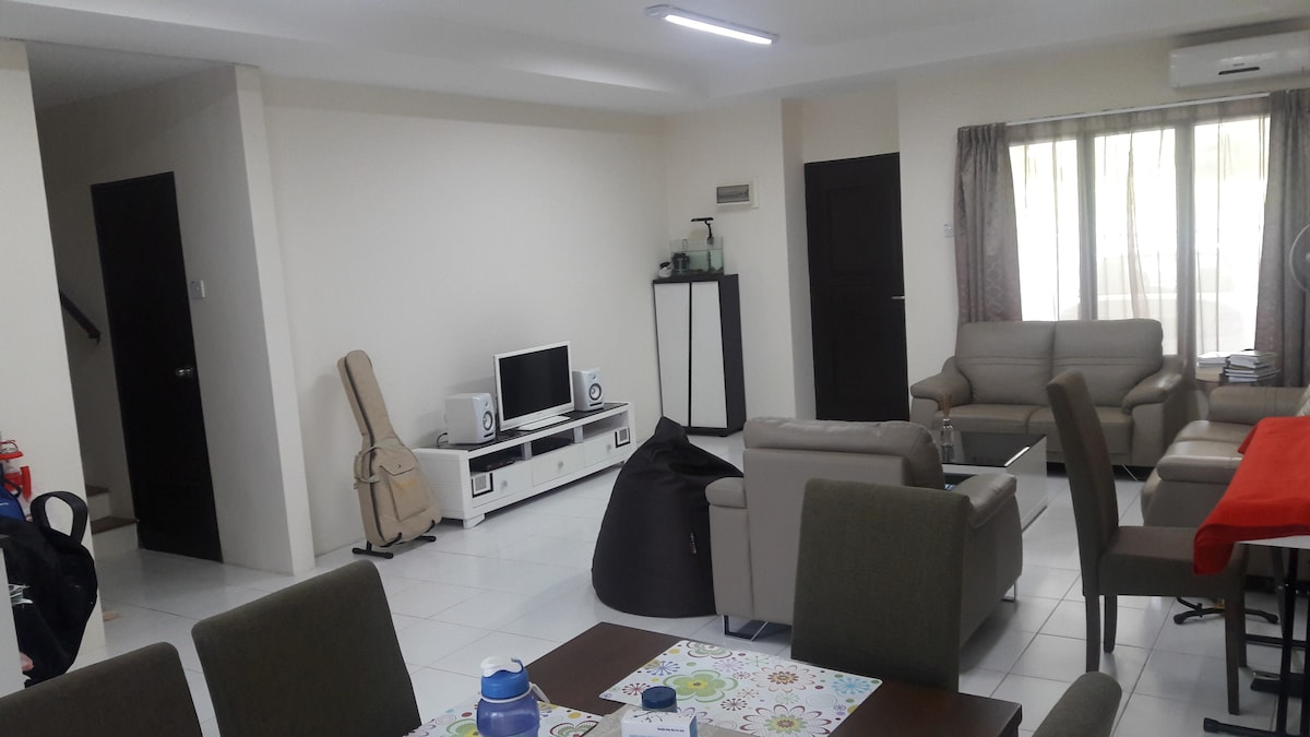 MJC One Residency Home Stay