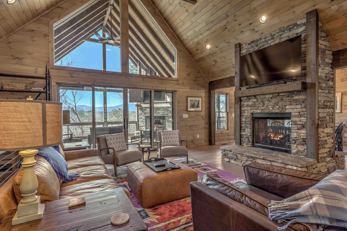 Mountain Views | Game Room | Luxe Blue Ridge Cabin