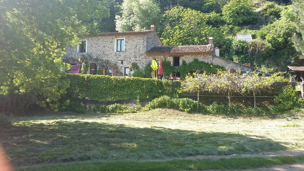 位于卢瓦尔（ Loire ）和南方（ Nantes ）的自然小屋（ Nature cottage ）