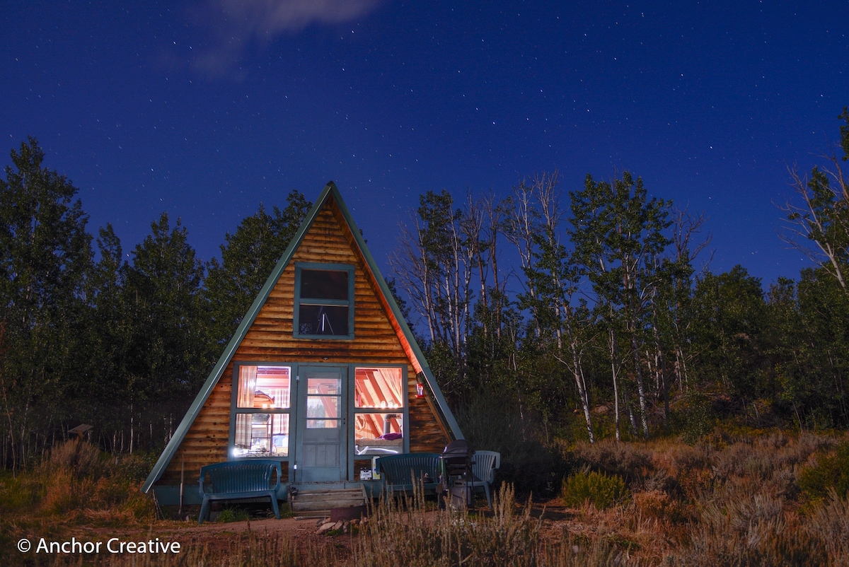 Moose Haven Cabin @ 22 West