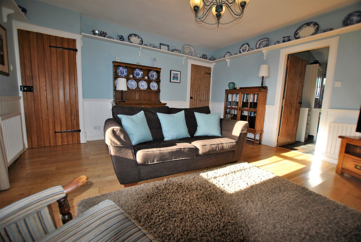 Willow Cottage- charming cottage in East Neuk