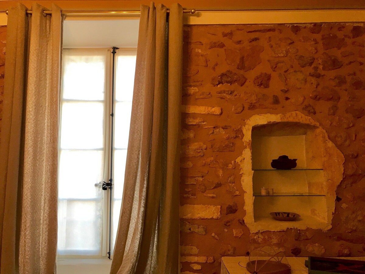 普罗旺斯梦： Roussillon Village House