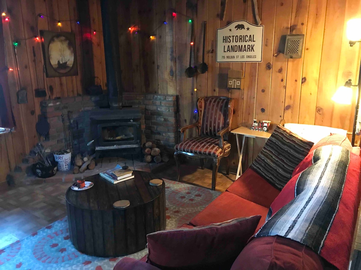 The High Country Hobo Preserve: Rustic Cabin