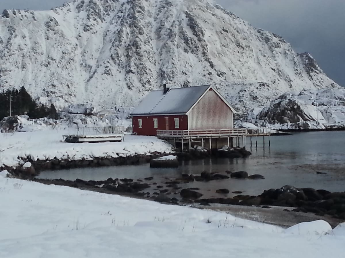 Rorbu i Lofoten med båt