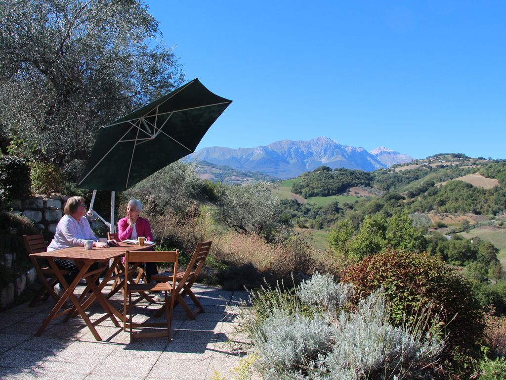 Charming Villa with Stunning Views of Gran Sasso