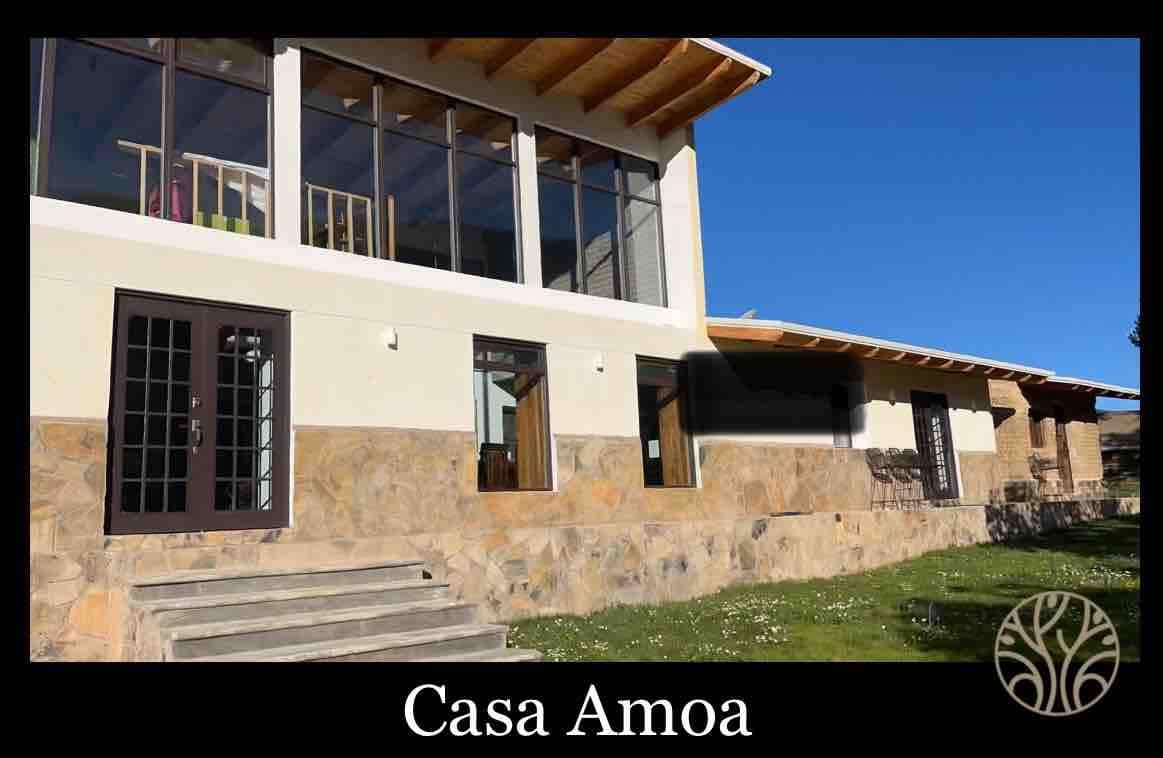 Casa Amoa (Casa Grande, La Cabaña y la Tiny Home)