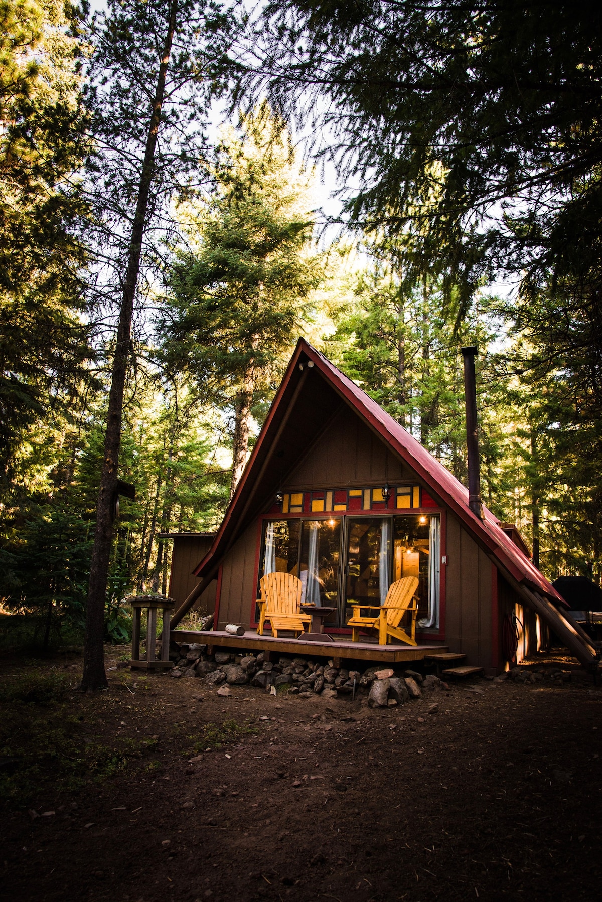 僻静的度假之旅：森林中的小木屋