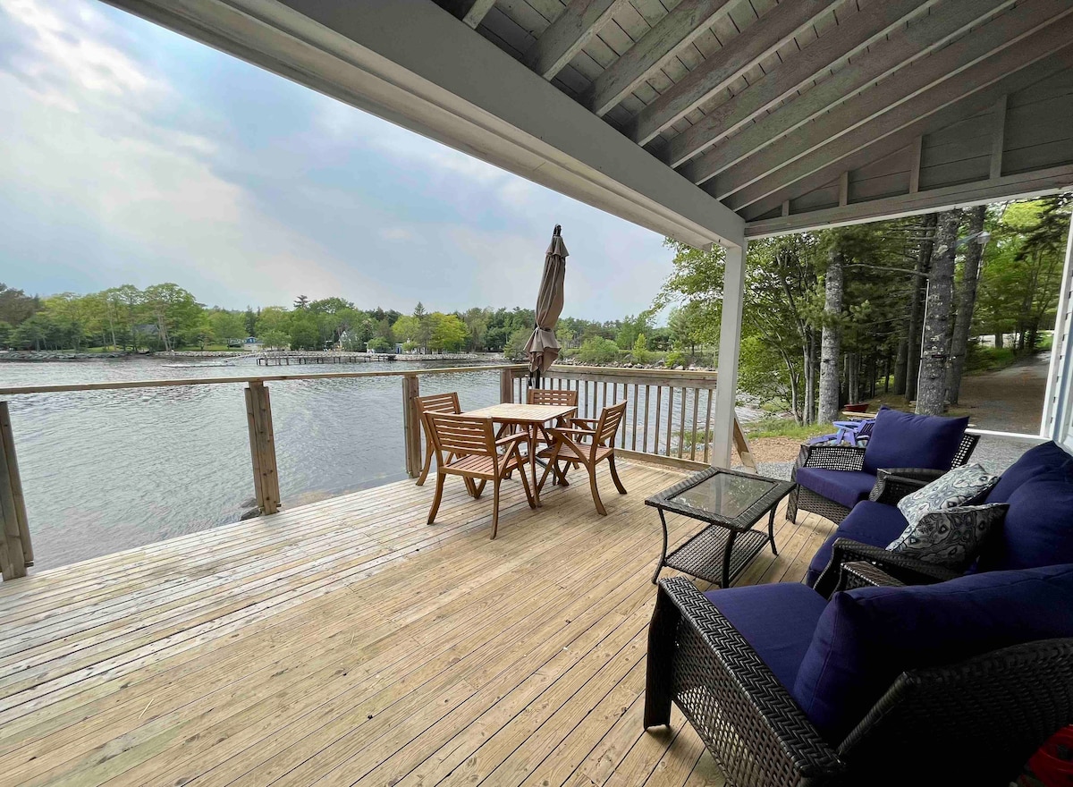 Herman’s Island Boathouse in Lunenburg County