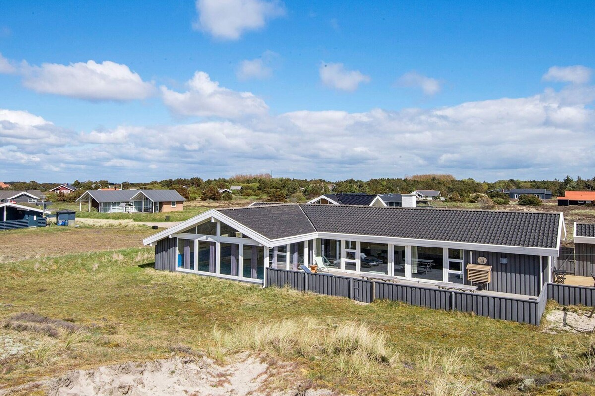 12 person holiday home in fanø