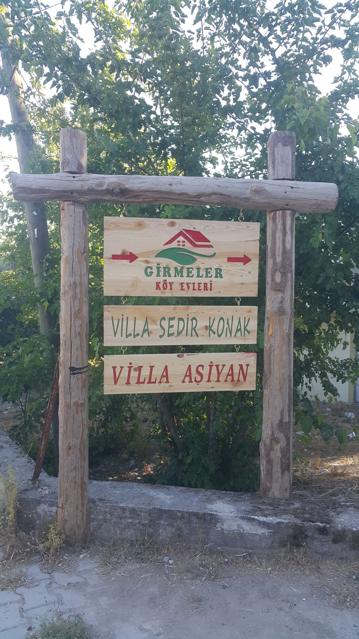 Villa Aşiyan(Girmeler Köy Evleri)