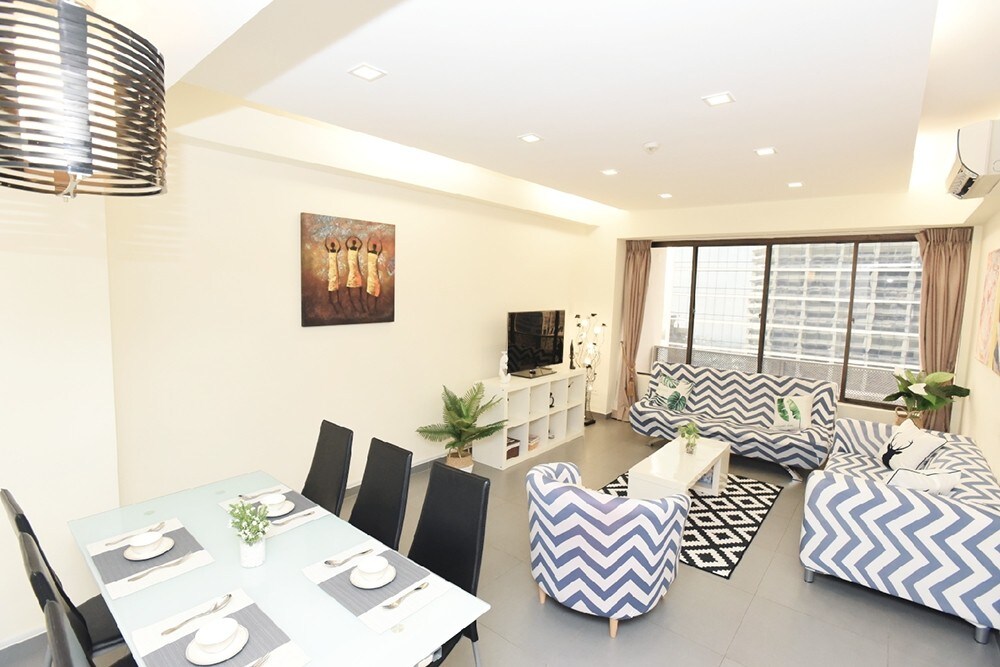 1min mrt downtownCBD2BR high flr 1分钟直达地铁 市中心高楼7pax