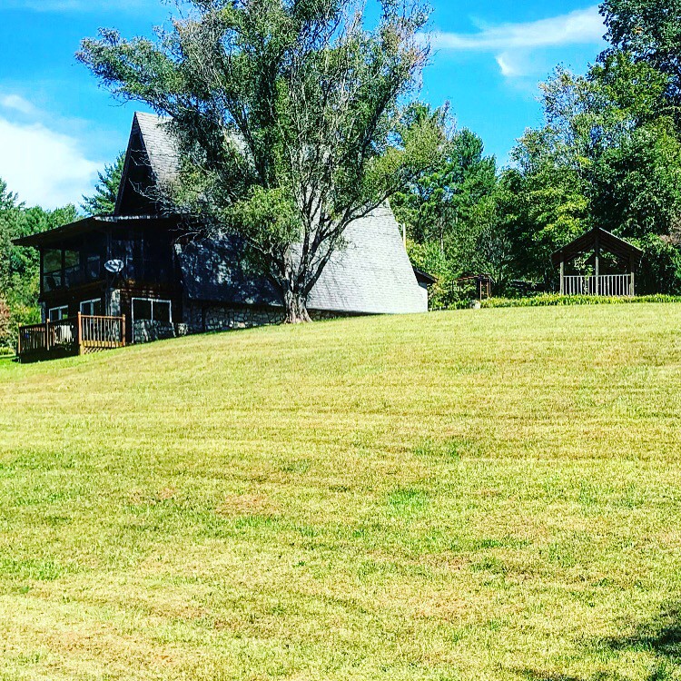 The A-Frame Chalet of the Blueridge Mountains