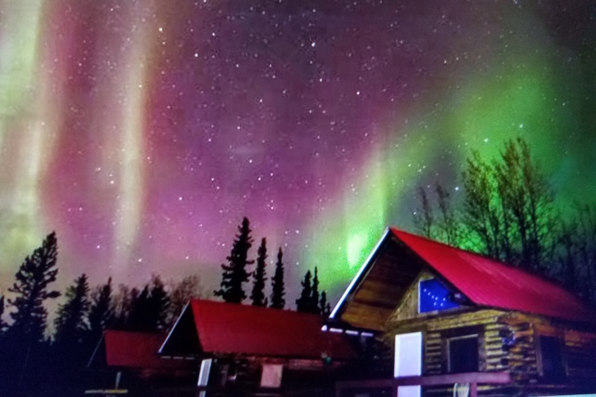 Silver Fox Roadhouse, Cabin 3