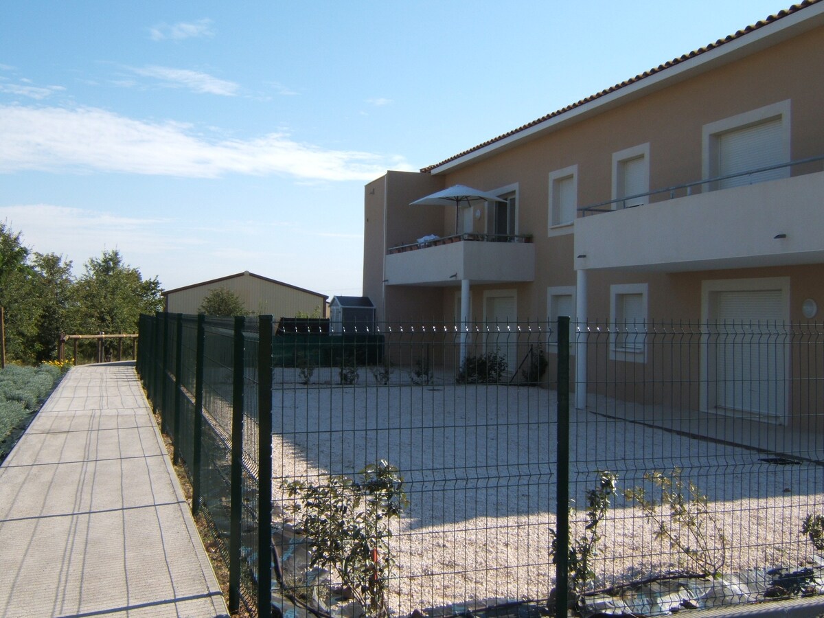 Agréable appartement  climatisé : piscine