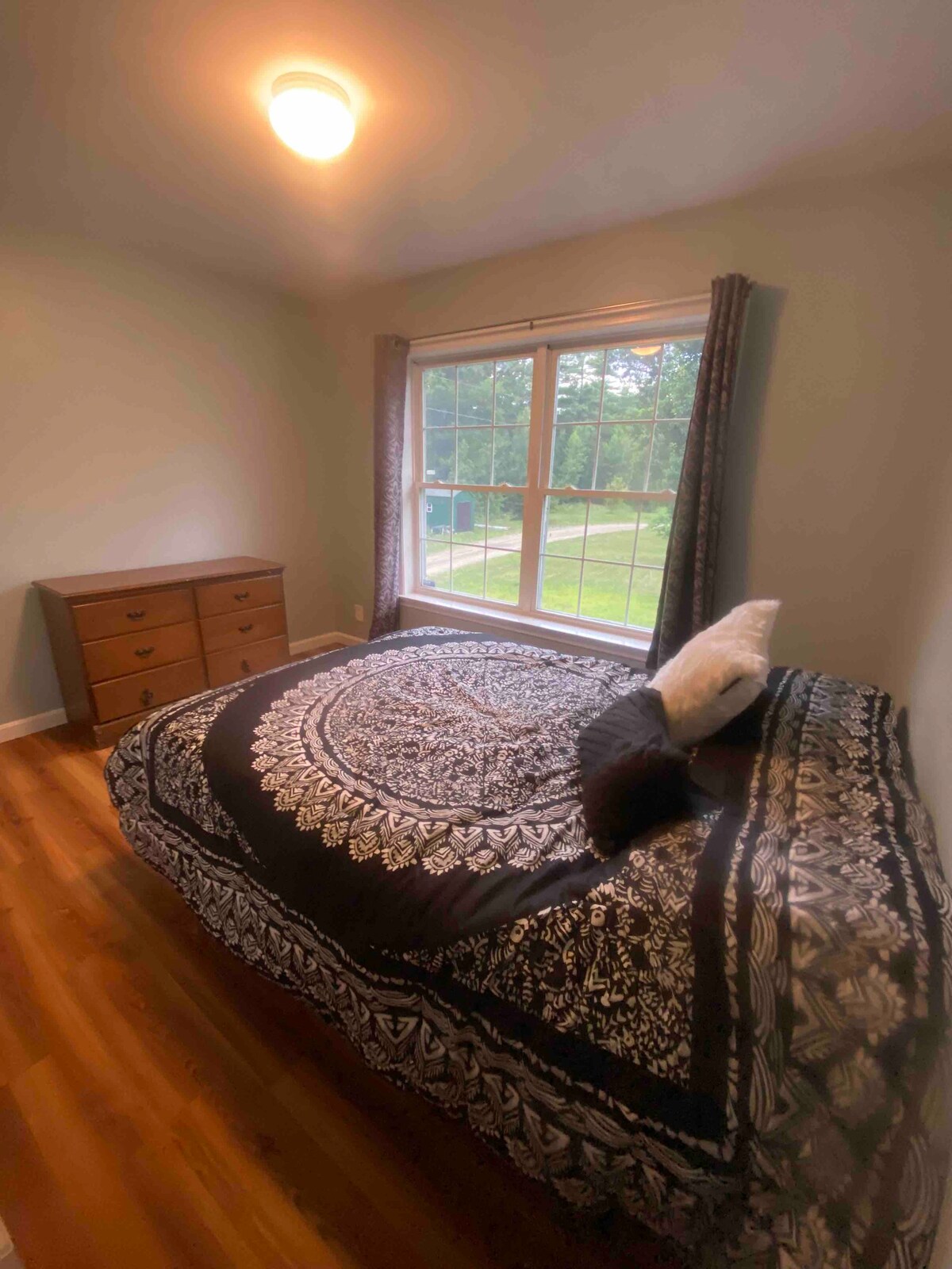 Quiet private room and bathoom