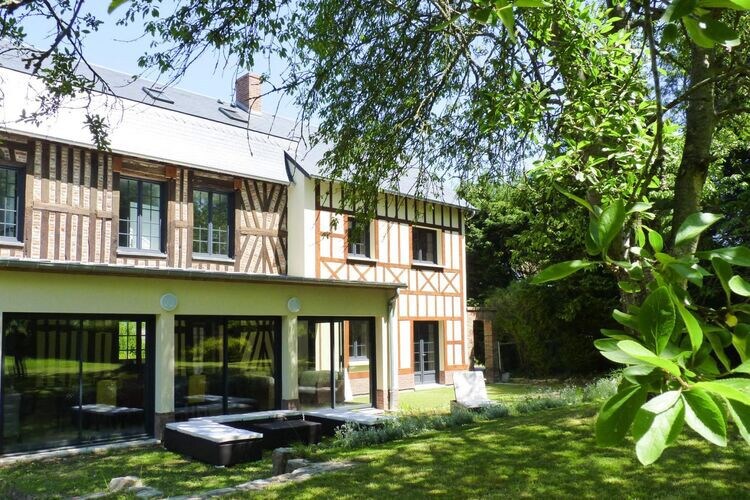 Semi-detached house, Rieux