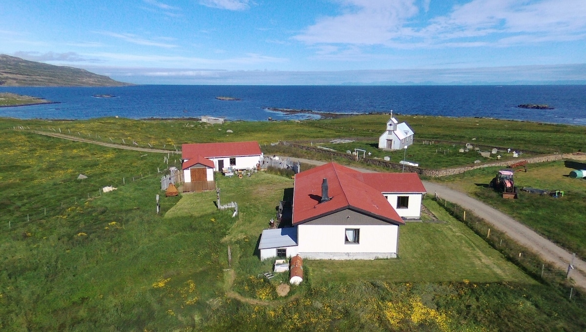 Westfjords - Farmhouse Kaldrananes by the sea