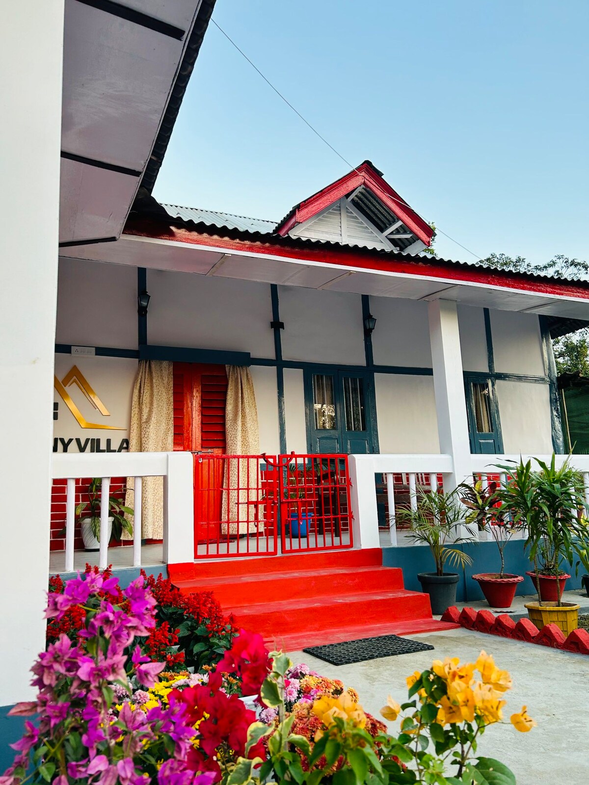 Sunny Villa 
Since 1950
