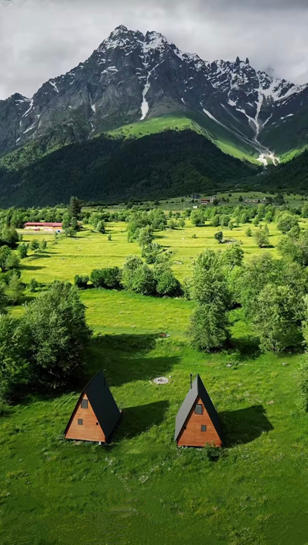 "Labna" A frame cottage in Svaneti wonderland