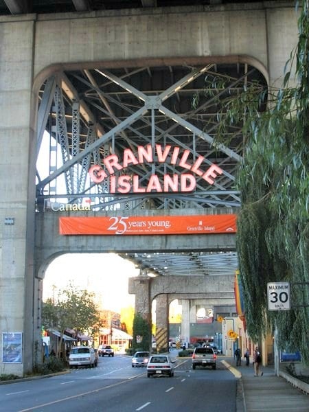 Granville Island Waterfront Seawall Suite