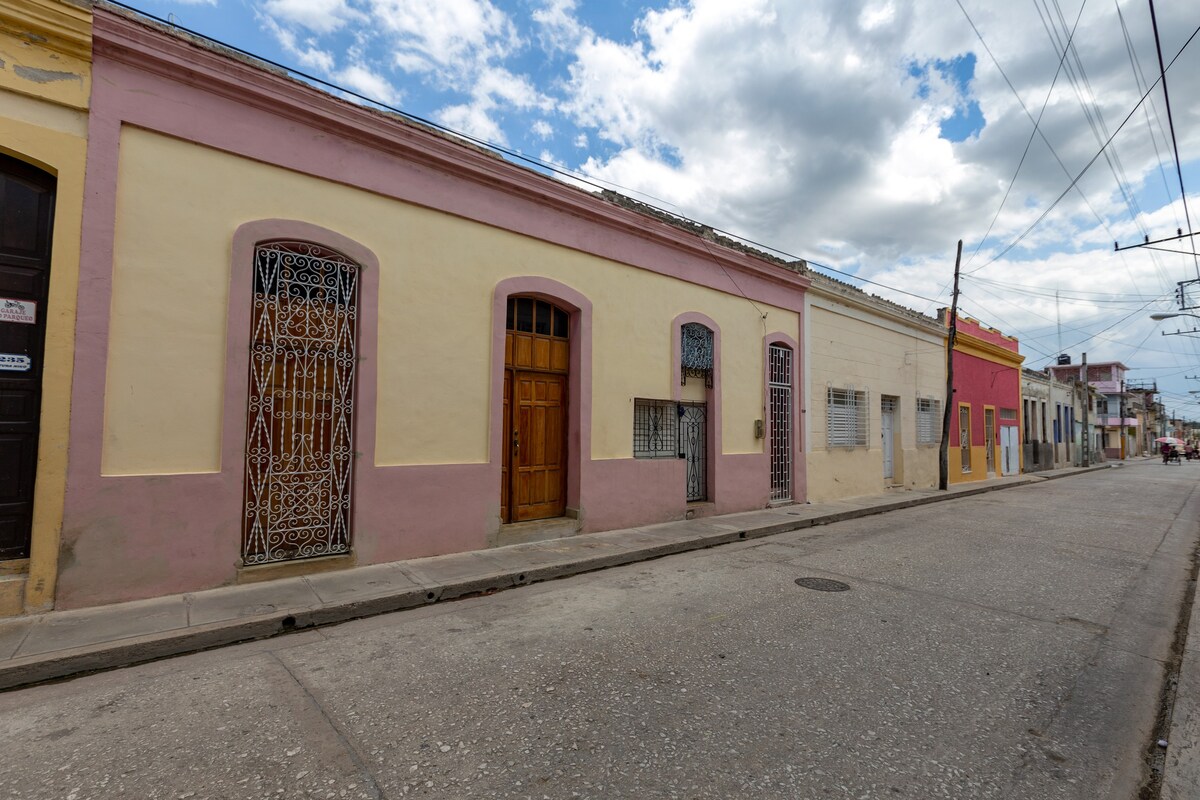 Casa Los Reyes - First Room