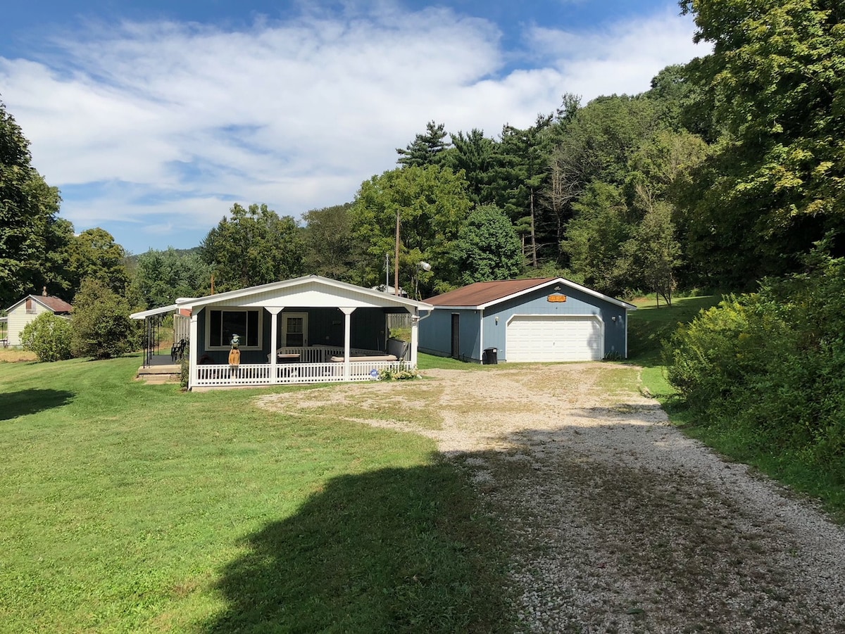 Lovely Blue Jay Cabin | 30 mins from Hocking Hills