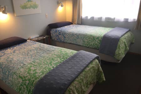 Trip Inn旅舍，双人床或单人床，共用卫生间