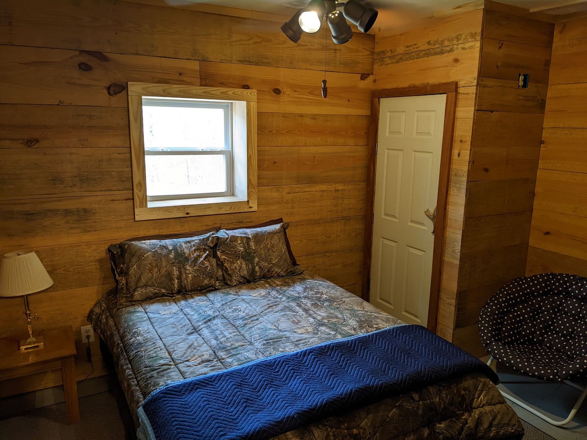 乡村双卧室小木屋