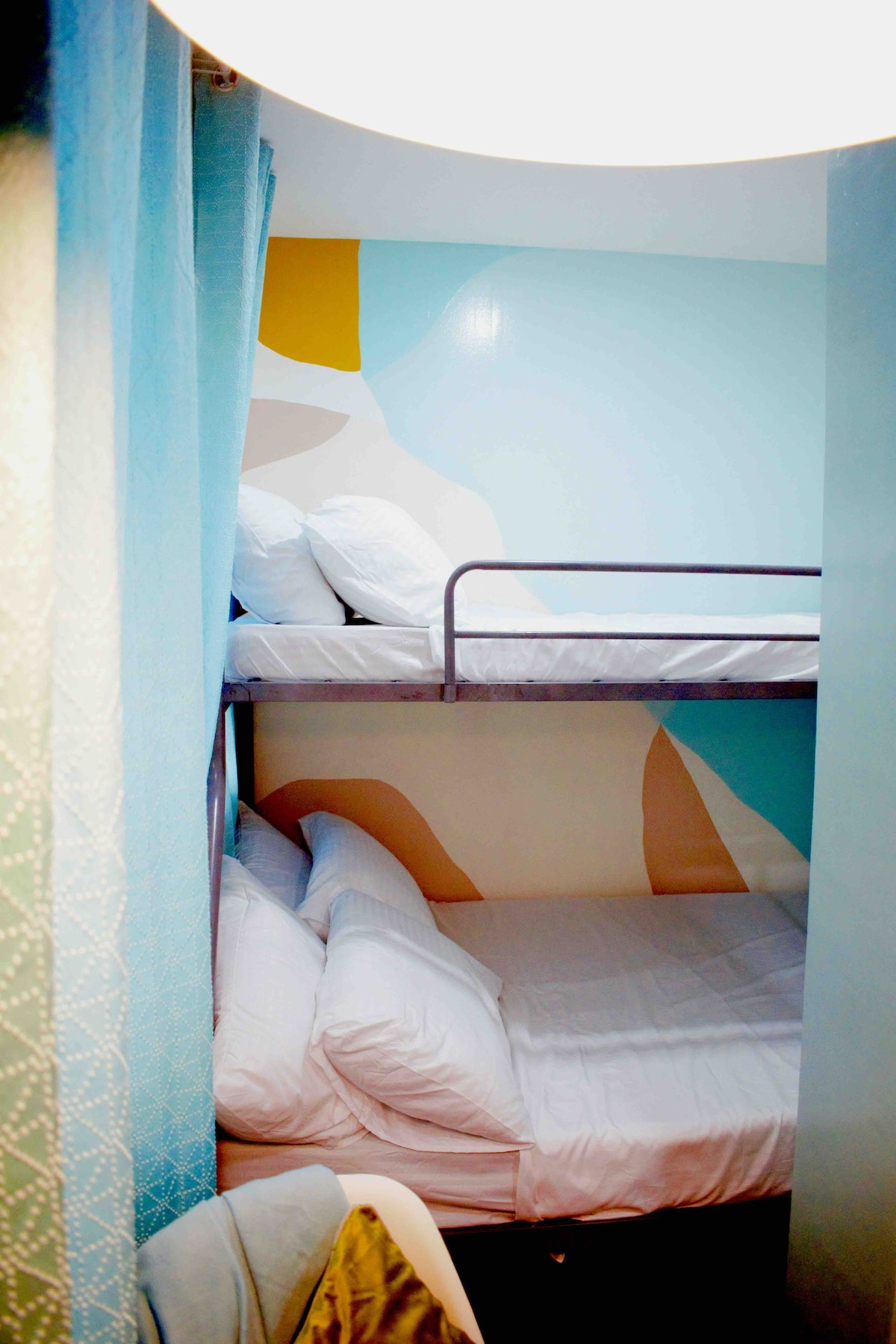 Private Rm at the heart of Cebu City w/ A/C & Wifi