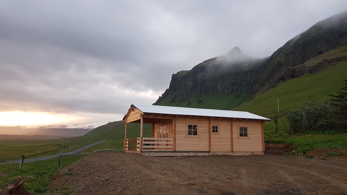 Reynir乡村小屋， Reynisfjara ，黑色海滩