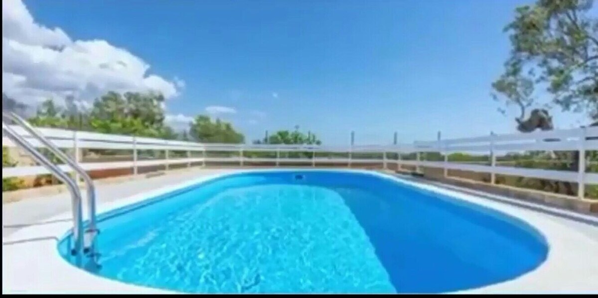 萨伦托带独家泳池的滨海别墅