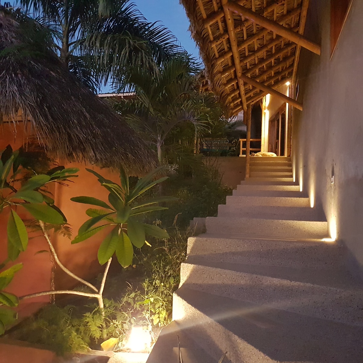 Habitación con terraza vista al mar, cocina ext.