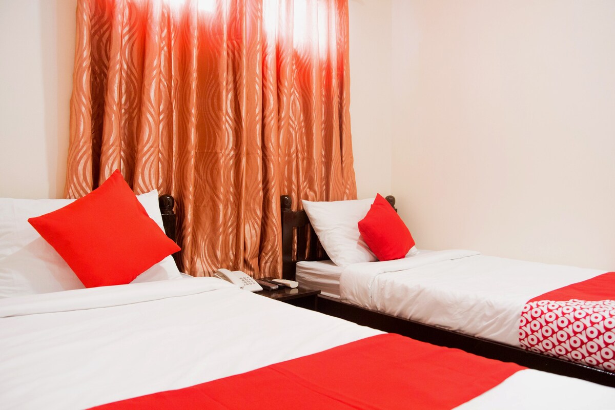 Standard Twin Stay @ Monclaire Suites
