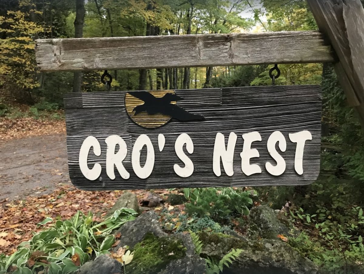 Cro 's Nest -在岸上。岛屿景观。