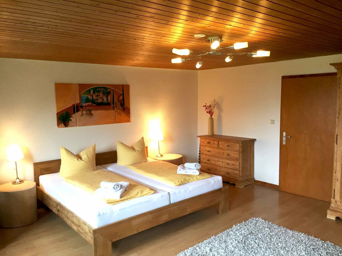 Storzenhof ， （ Unterkirnach ） ，度假公寓， 140平方米， 3间卧室，最多8人