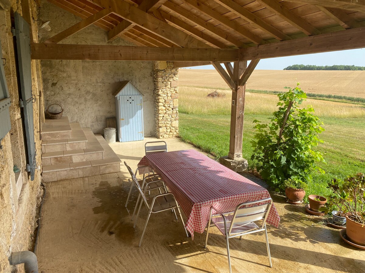 Stunning barn conversion on Chemin de Compostelle