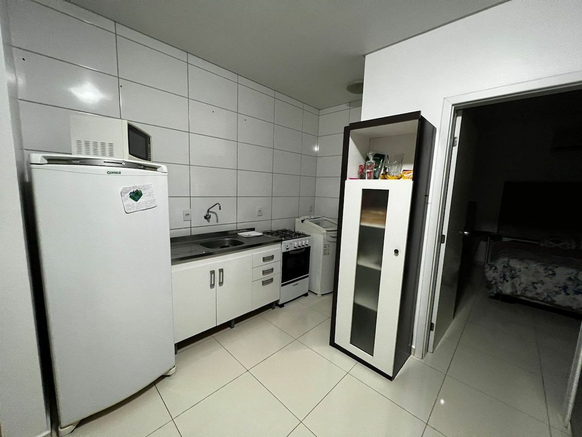 Apartamento mobiliado no centro de cidade